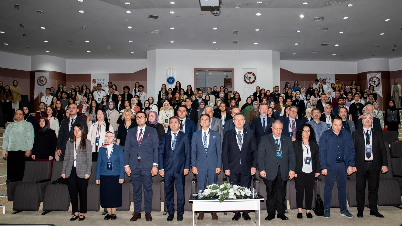 Eczacılığın duayenleri Selçuk Üniversitesinde buluştu